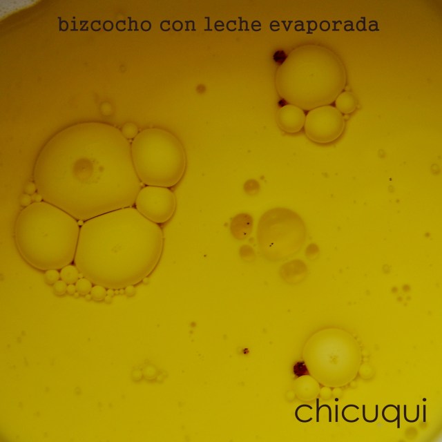 Receta de bizcocho con leche evaporada. chicuqui.com