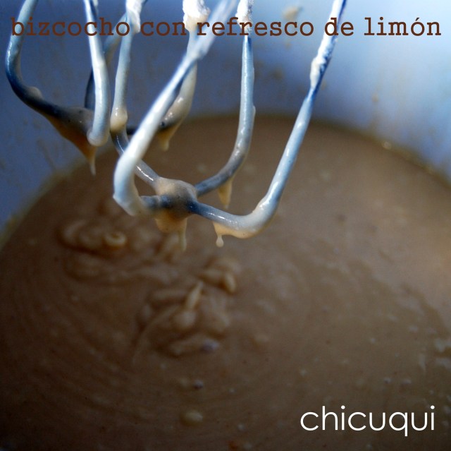 receta de bizcocho con refresco de limón en galletas decoradas chicuqui.com