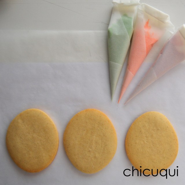 Conejitos de Pascua Easter bunny galletas decoradas chicuqui.com