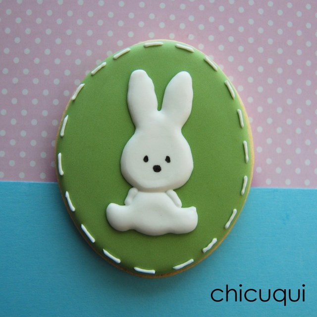 Conejitos de Pascua Easter bunny galletas decoradas chicuqui.com