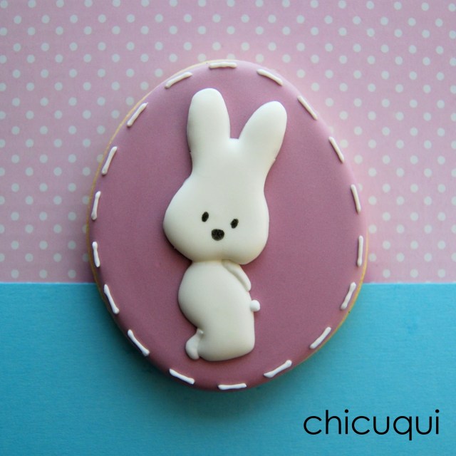 Conejitos de Pascua Easter bunny galletas decoradas chicuqui.com