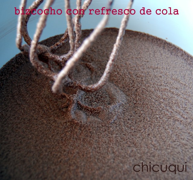Receta de bizcocho con refresco de cola en galletas decoradas chicuqui.com