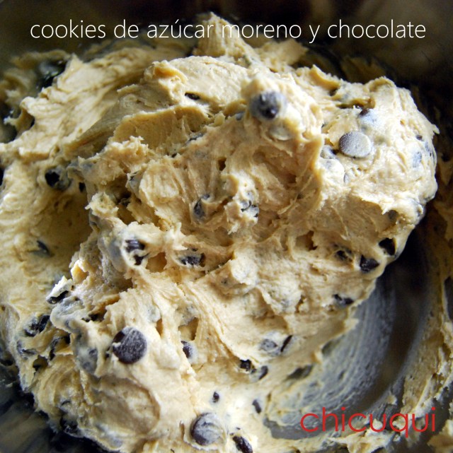 Receta de cookies de azúcar moreno y chocolate chicuqui.com 